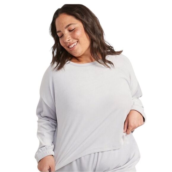 Old Navy Plus Size Cloud Cover Long-Sleeve Velvet Pajama Top Gray XXL NWOT - Picture 1 of 7